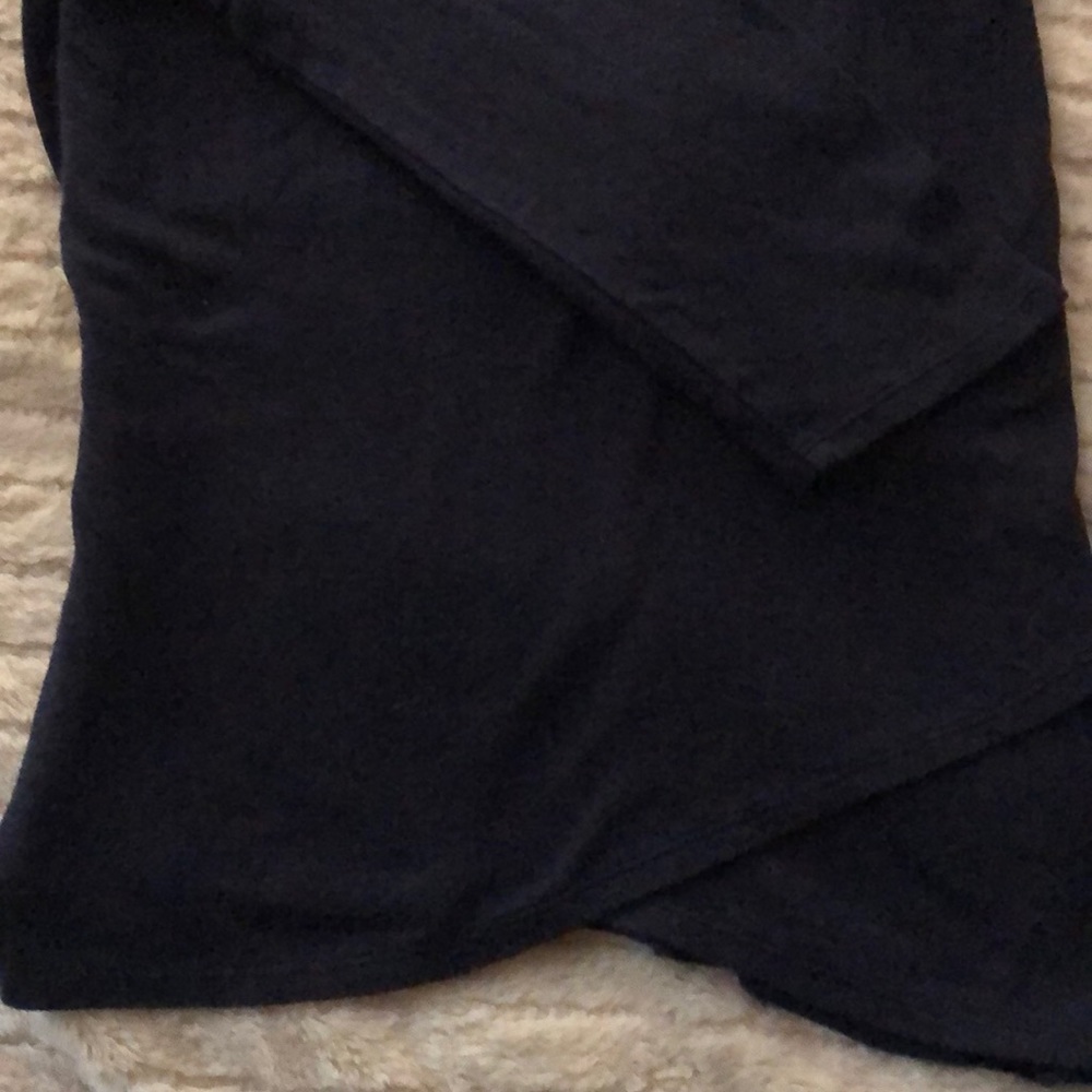 Navy blues - Picture 2 of 4
